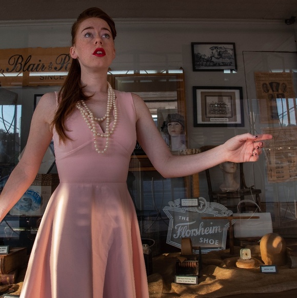 Meet Your Posher -  Shelby Lea - Picture 7 of 8